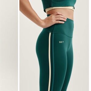 SET Active leggings and jacket set